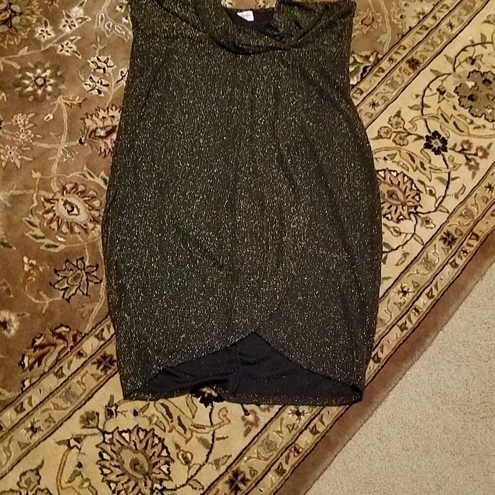 Very slinky LBD, but with glitter